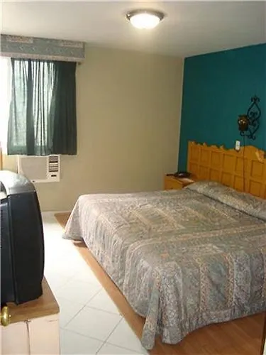 Hotel Colon Express 과달라하라 3*,  멕시코
