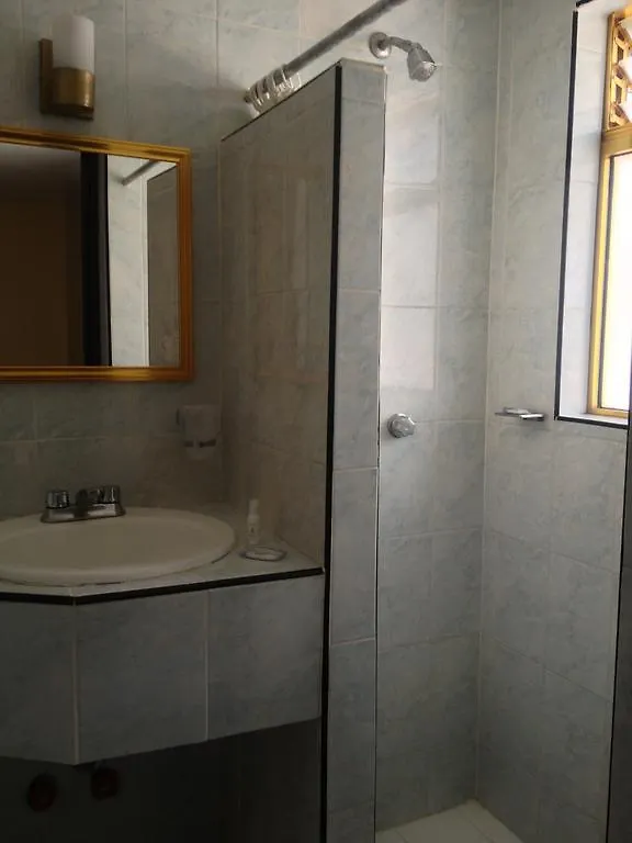 Hotel Colon Express 과달라하라