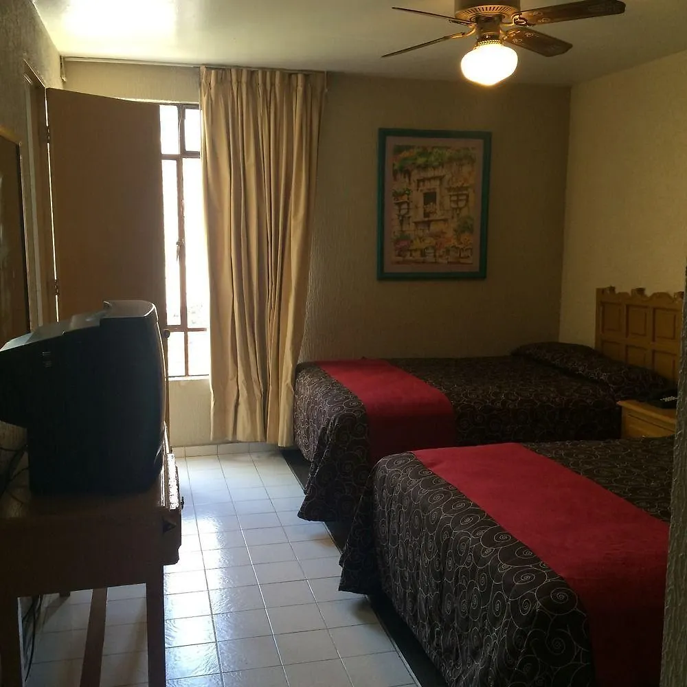 Hotel Colon Express 과달라하라